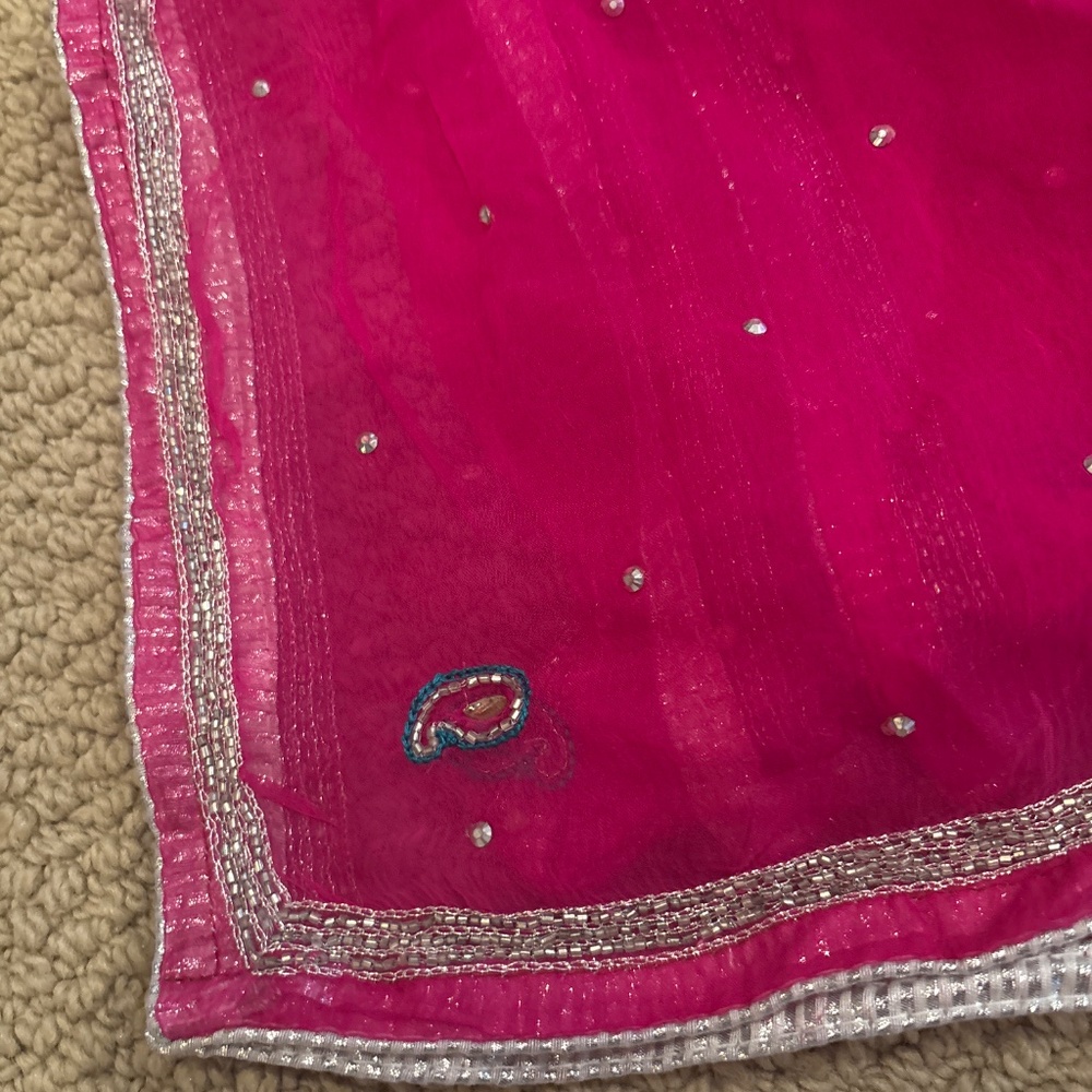 3 Piece Salwar Suit - Picture 3 of 8